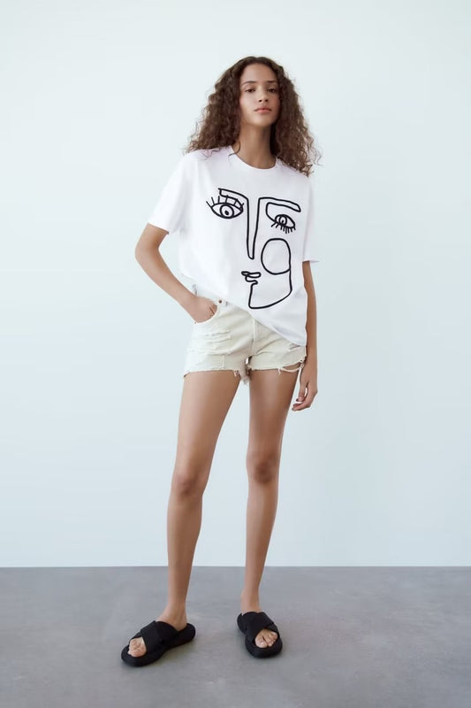 Casual White Top Embroidered Details Decorative Round Neck Short Sleeve T Shirt