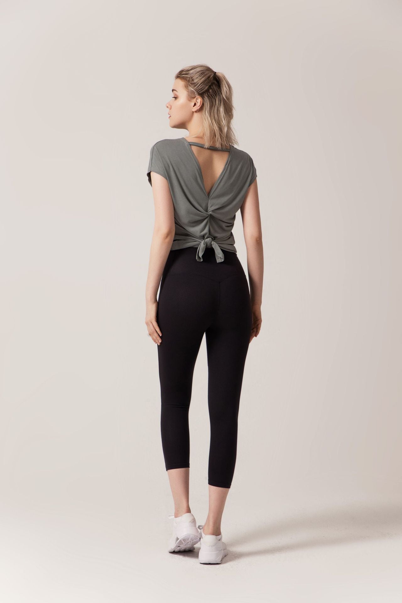 T-shirt de sport à manches courtes femmes lâche séchage rapide course haut de fitness été grande taille vêtements de yoga blouse